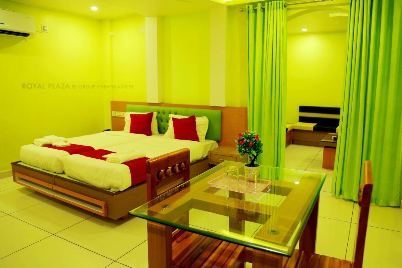 Royal Plaza Residency Hotel Cheruppulasseri Екстериор снимка