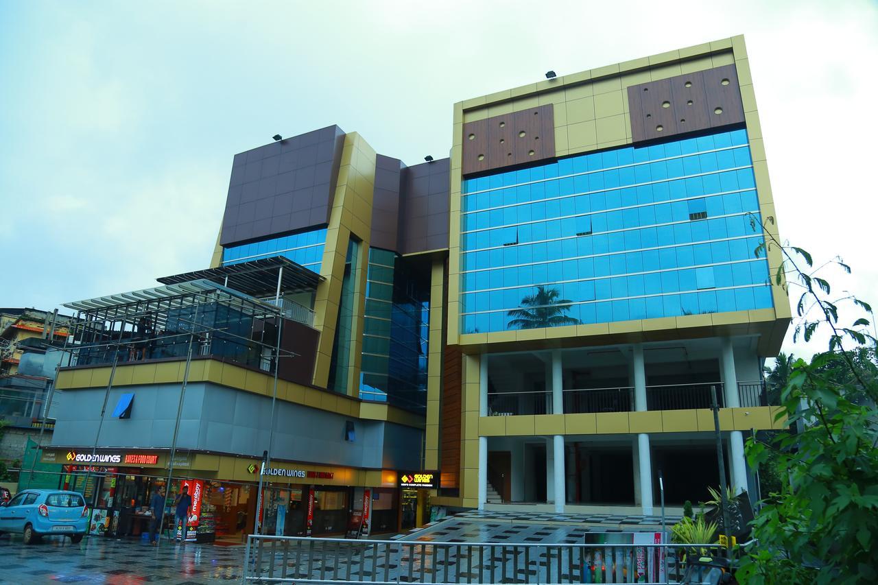 Royal Plaza Residency Hotel Cheruppulasseri Екстериор снимка