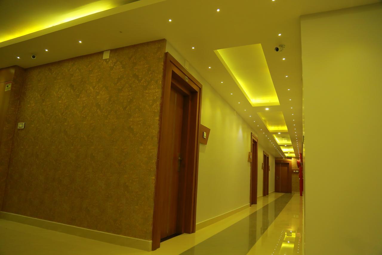 Royal Plaza Residency Hotel Cheruppulasseri Екстериор снимка
